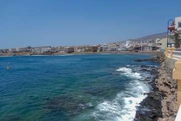Oleaje en las playas de Telde/Antonio Rico.